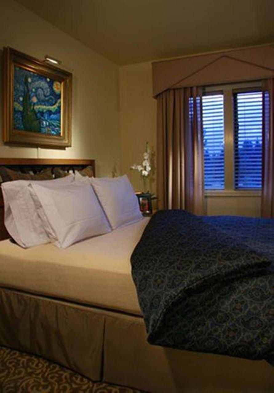 Lodge At Kingsbury Crossing Stateline Phòng bức ảnh
